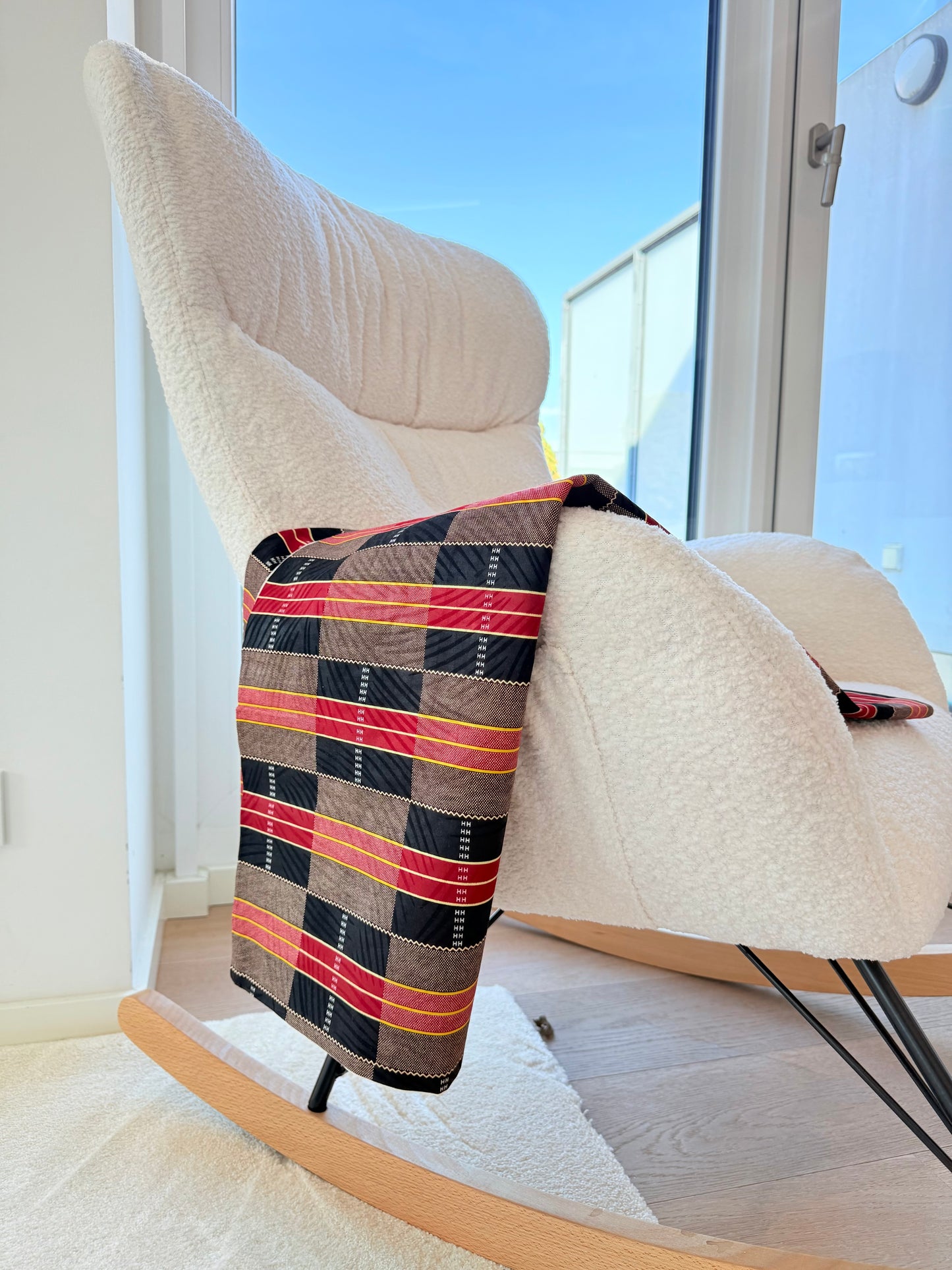 Plaid léger et accroche tétine