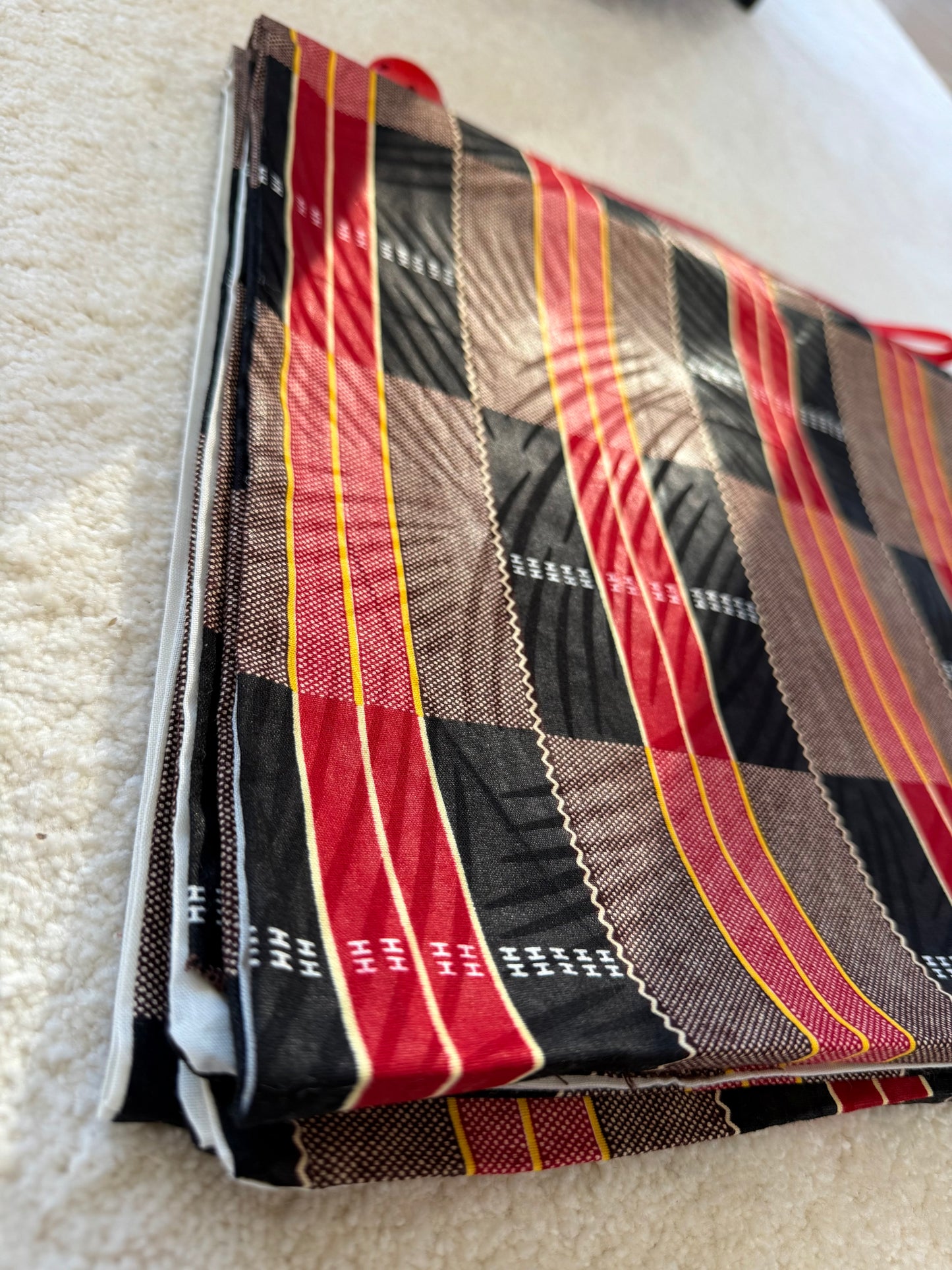 Plaid léger et accroche tétine